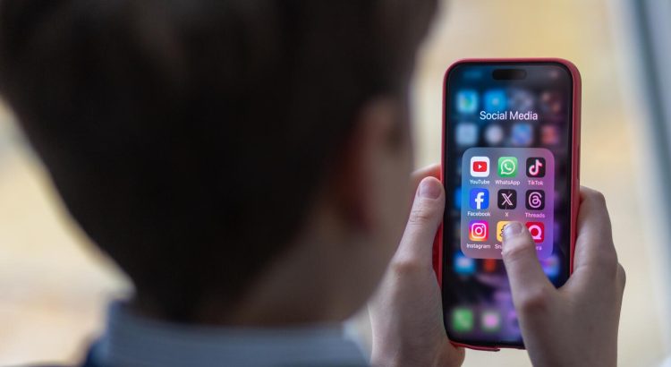 The Surprising Way Social Media Is Rewiring Your Brain