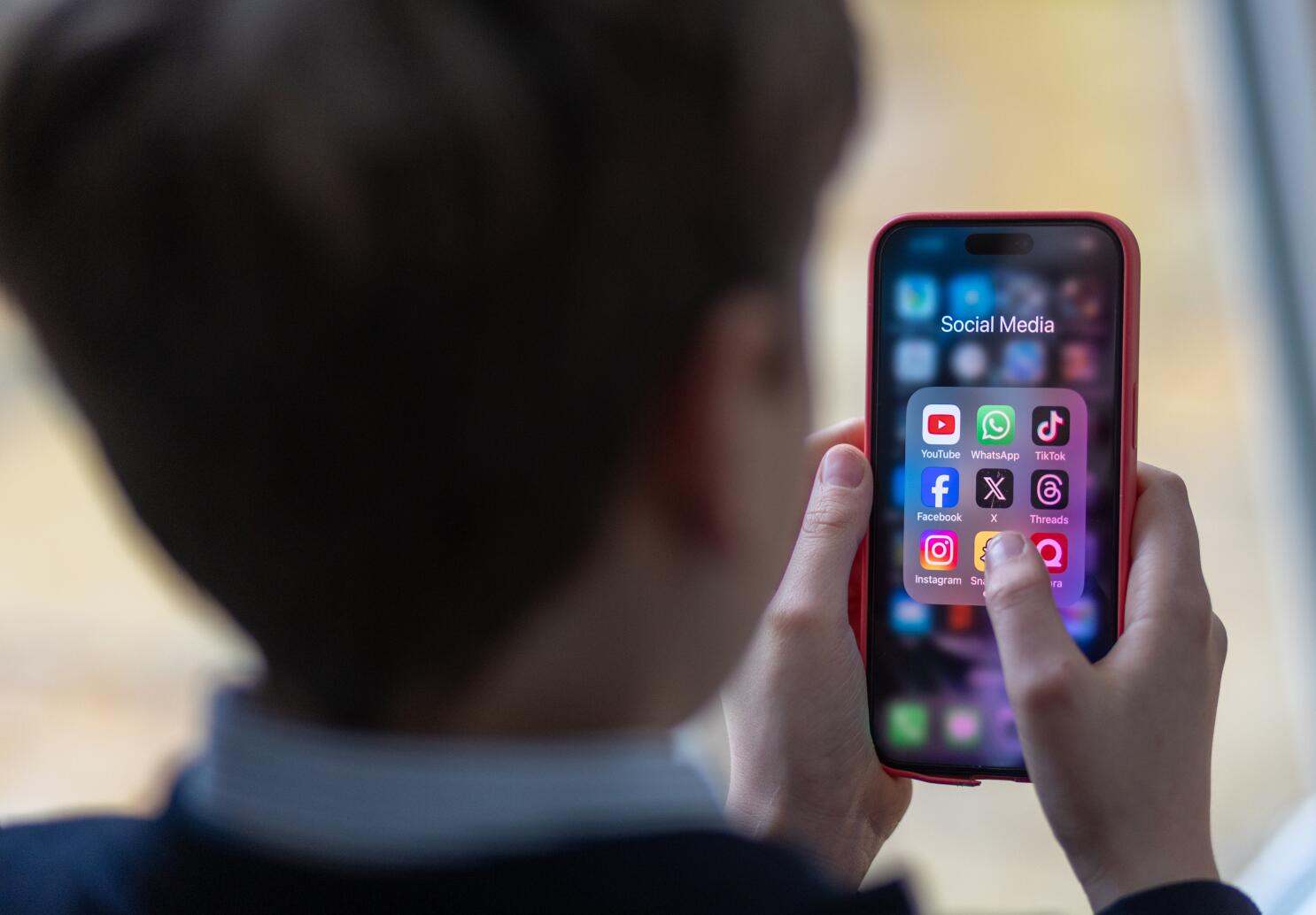 The Surprising Way Social Media Is Rewiring Your Brain